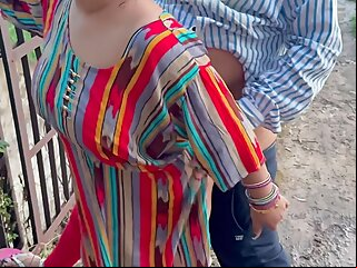milf hottest Jamindar ke Bete ne bhabhi ko tabadtod choda jab wo khet mein Pisaab kar rahi thi hd videos